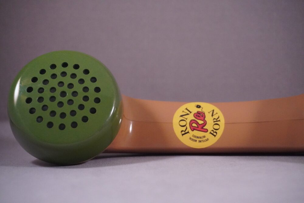 Pastel Harmony - Telephone Mic - Image 2